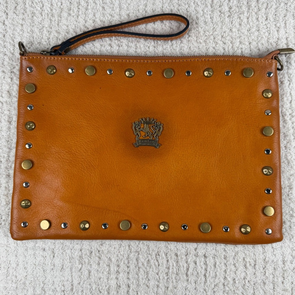 Pratesi Firenze Tan Leather Studded Lion Crest Wristlet Clutch Made in Italy